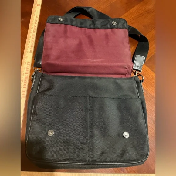 Ted Baker London Black tograin nylon document Messenger Bag - Picture 4 of 11